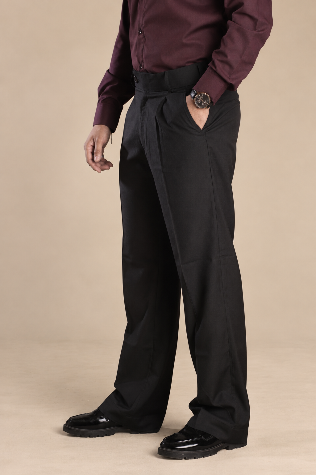 Black Straight-Fit Single-Pleat Pant